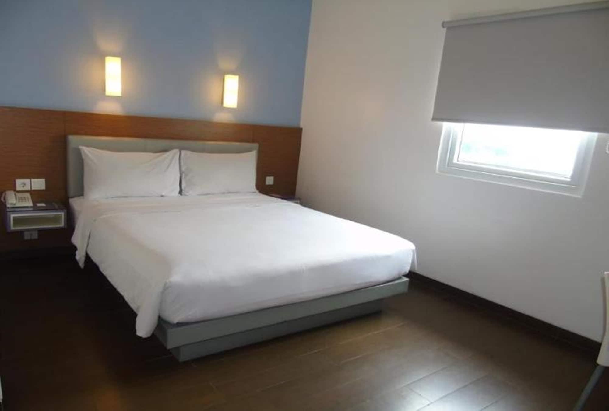 Amaris Hotel La Codefin Kemang Jakarta Ngoại thất bức ảnh