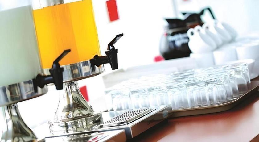 Amaris Hotel La Codefin Kemang Jakarta Ngoại thất bức ảnh